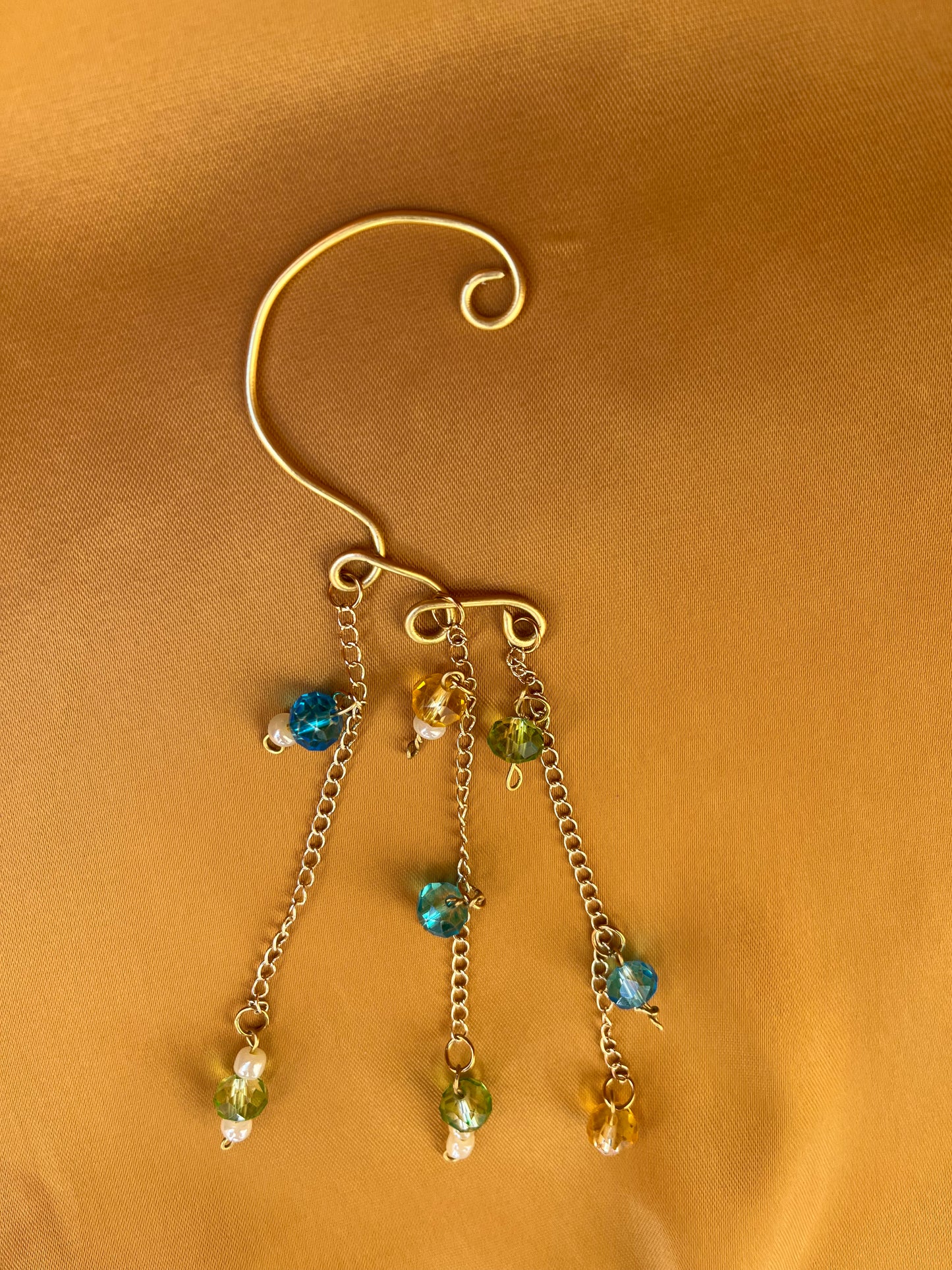 Crystals Ear Cuff.