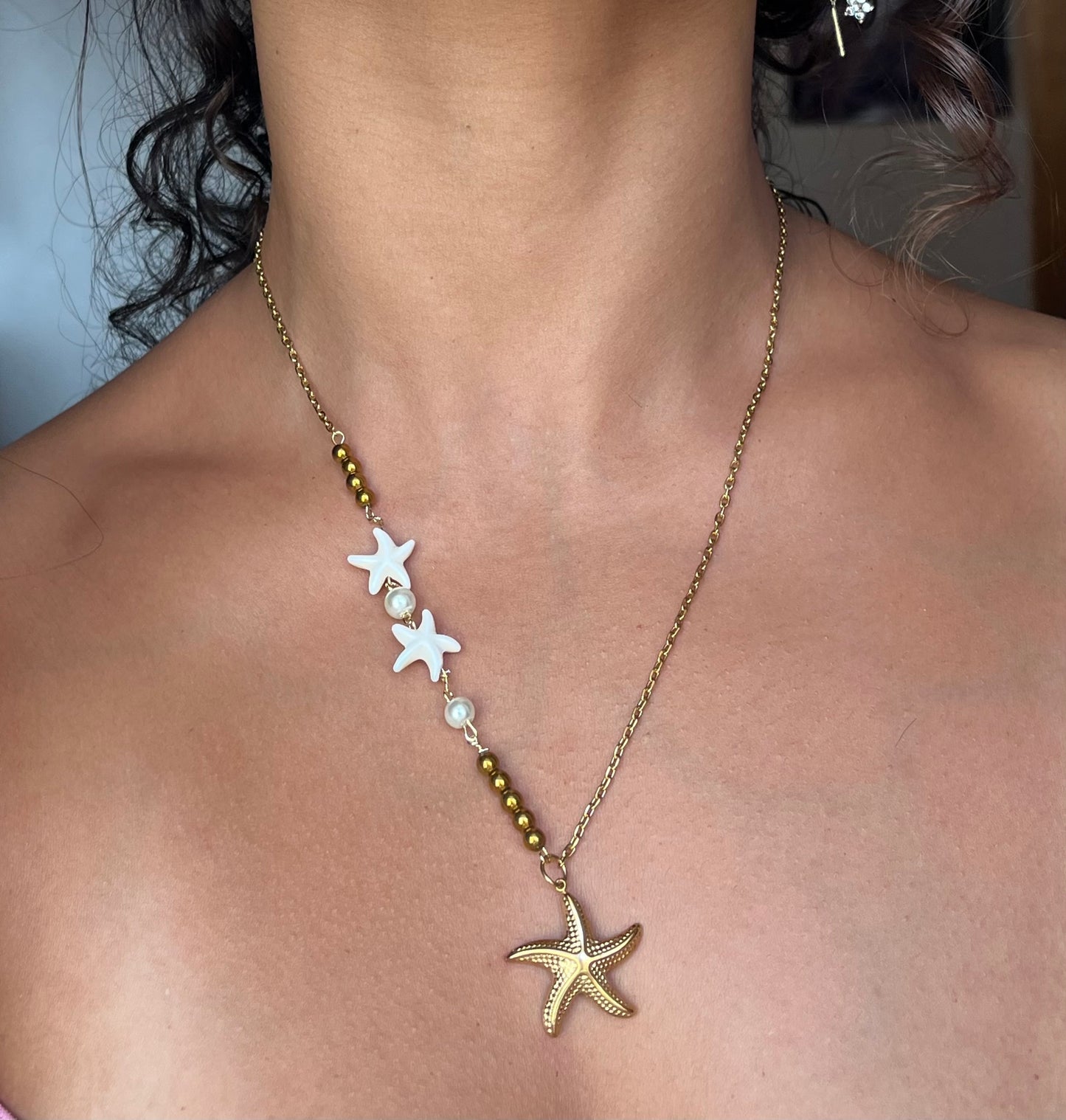 Asymmetrical Summer Necklace.