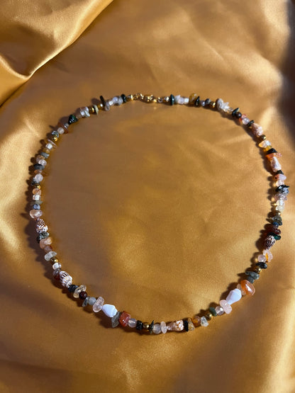 Unisex warm beaded necklace.