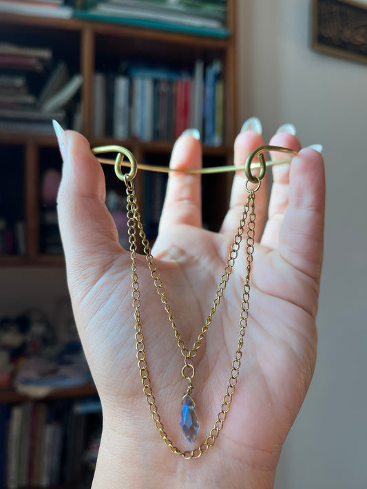 Single crystal arm cuff.