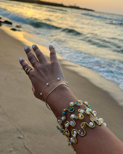 Beaded Zigzag Bracelet.