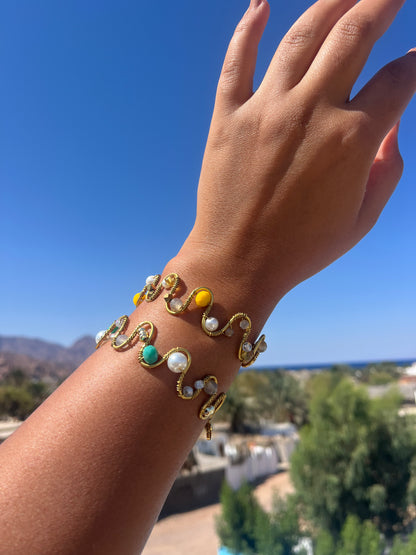 Beaded Zigzag Bracelet.